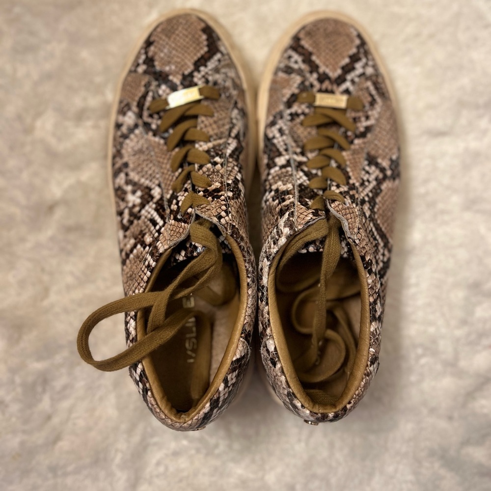 J slides women’s sneakers